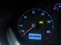 Kontrolka EPC świeci się na desce rozdzielczej VW, sygnalizując błąd.